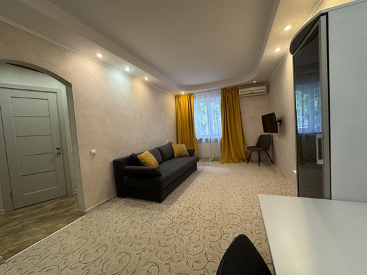 Сдам однокомнатную (1-комн.) квартиру, И.Франко б-р, 7, Симферополь г