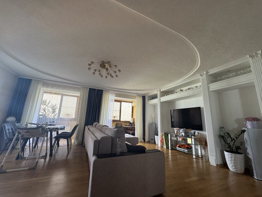 Продам трехкомнатную (3-комн.) квартиру, Таганрогская ул, 126/2, Ростов-на-Дону г