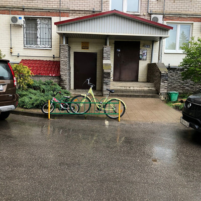 Продам трехкомнатную (3-комн.) квартиру, Октябрьская ул, 10, Великий Новгород г