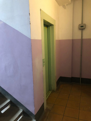 Продам трехкомнатную (3-комн.) квартиру, Октябрьская ул, 10, Великий Новгород г