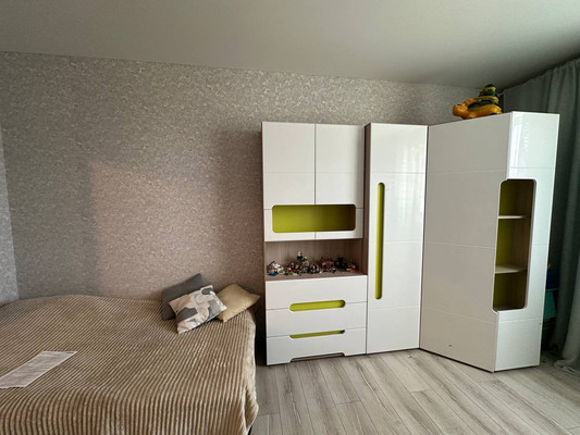 Продам двухкомнатную (2-комн.) квартиру, Чкалова ул, 258, Екатеринбург г
