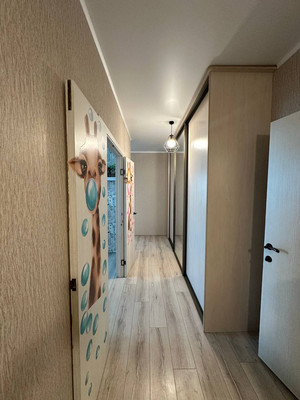 Продам двухкомнатную (2-комн.) квартиру, Чкалова ул, 258, Екатеринбург г