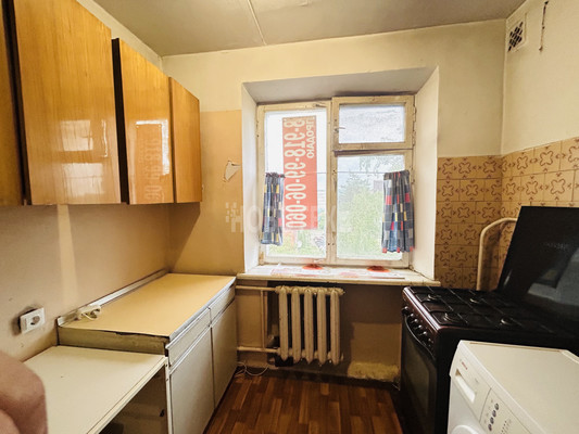 Продам трехкомнатную (3-комн.) квартиру, Кириченко ул, 18а, Горячий Ключ г