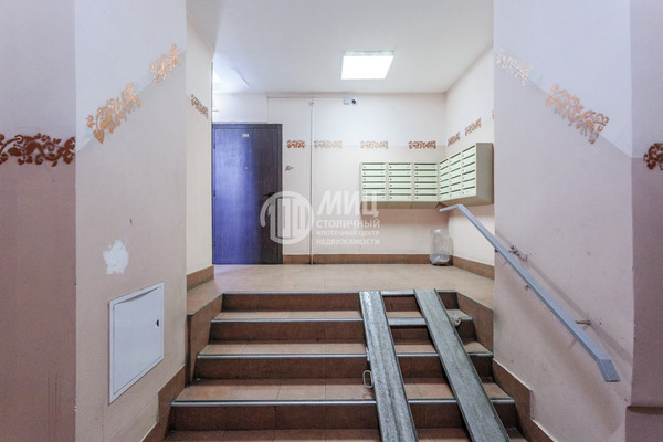 Продам трехкомнатную (3-комн.) квартиру, Ташкентская ул, 22к1, Москва г