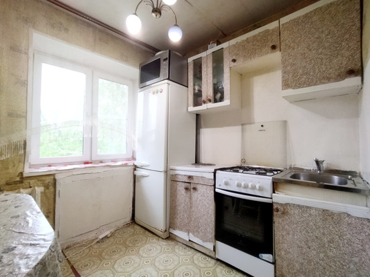 Продам двухкомнатную (2-комн.) квартиру, Весенняя ул, 3/15, Рязань г