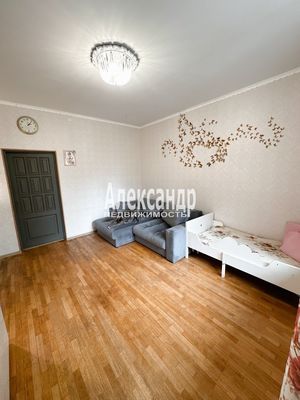 Продам двухкомнатную (2-комн.) квартиру, Республиканская ул, 18к2, Санкт-Петербург г