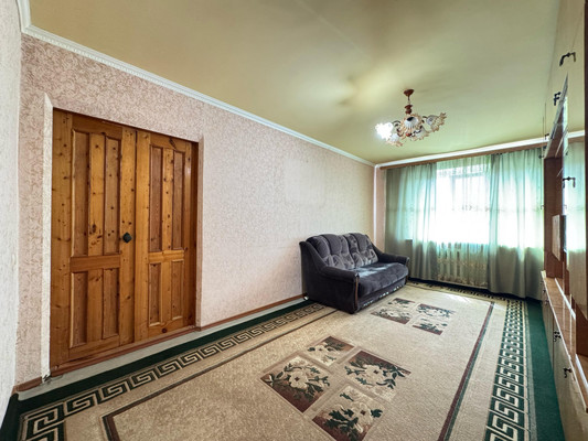 Продам трехкомнатную (3-комн.) квартиру, Мовсисяна ул, 20, Нальчик г