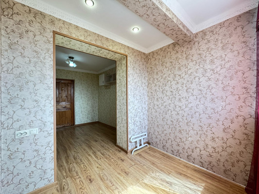 Продам трехкомнатную (3-комн.) квартиру, Мовсисяна ул, 20, Нальчик г
