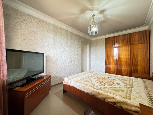 Продам двухкомнатную (2-комн.) квартиру, Мовсисяна ул, 20, Нальчик г
