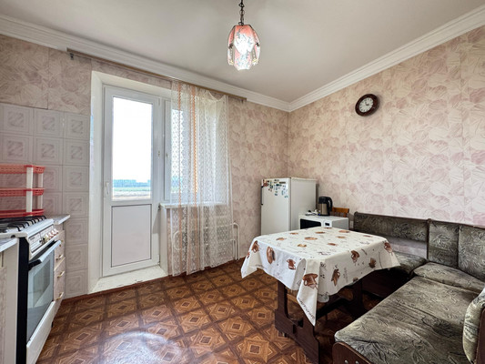 Продам двухкомнатную (2-комн.) квартиру, Мовсисяна ул, 20, Нальчик г