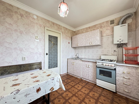 Продам двухкомнатную (2-комн.) квартиру, Мовсисяна ул, 20, Нальчик г