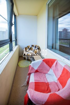 Продам однокомнатную (1-комн.) квартиру, Рыбацкий пр-кт, 18к2, Санкт-Петербург г