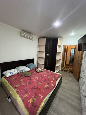 Продам трехкомнатную (3-комн.) квартиру, Черникова ул, 19, Волгодонск г