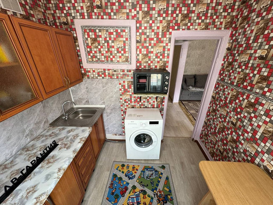 Продам двухкомнатную (2-комн.) квартиру, Больничная ул, 6, Эльбан рп