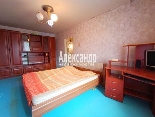 Продам двухкомнатную (2-комн.) квартиру, Победы пр-кт, 39, Выборг г
