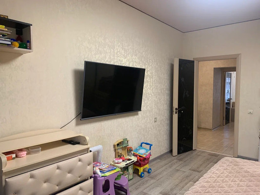 Продам двухкомнатную (2-комн.) квартиру, им. Димитрова ул, 3/1, Краснодар г