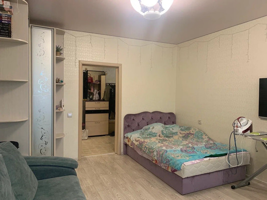 Продам двухкомнатную (2-комн.) квартиру, им. Димитрова ул, 3/1, Краснодар г