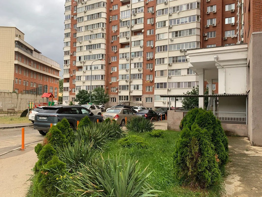 Продам двухкомнатную (2-комн.) квартиру, им. Димитрова ул, 3/1, Краснодар г