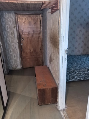 Продам комнату в 3-комн. квартире, Есенина ул, 12к1, Санкт-Петербург г