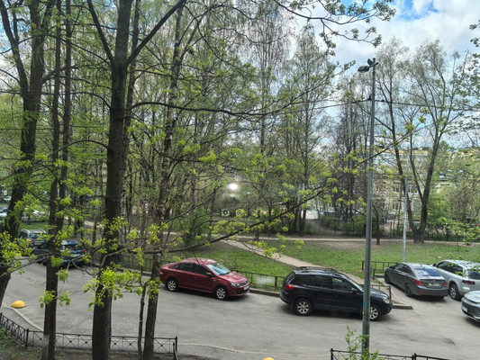Продам комнату в 3-комн. квартире, Есенина ул, 12к1, Санкт-Петербург г