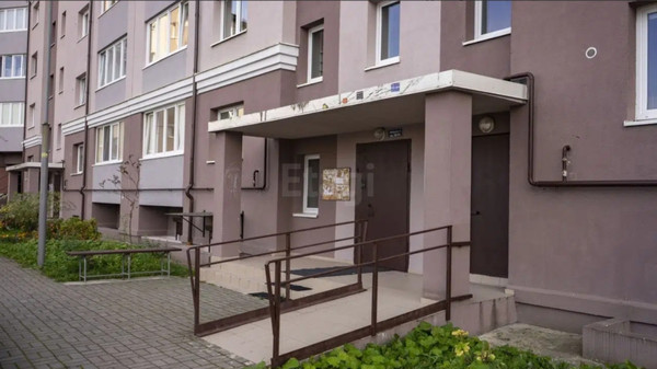Продам однокомнатную (1-комн.) квартиру, Глинки ул, 1, Калининград г
