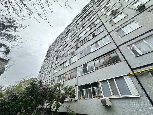 Продам трехкомнатную (3-комн.) квартиру, Декабристов ул, 87, Казань г