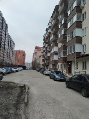 Продам однокомнатную (1-комн.) квартиру, 2-я Целиноградская ул, 1/1, Краснодар г