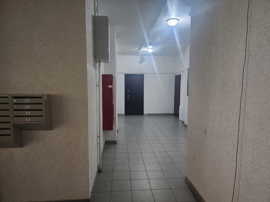 Продам трехкомнатную (3-комн.) квартиру, им. Александра Покрышкина ул, 4/10, Краснодар г