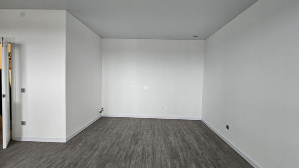 Продам двухкомнатную (2-комн.) квартиру, Уральская ул, 25, Санкт-Петербург г