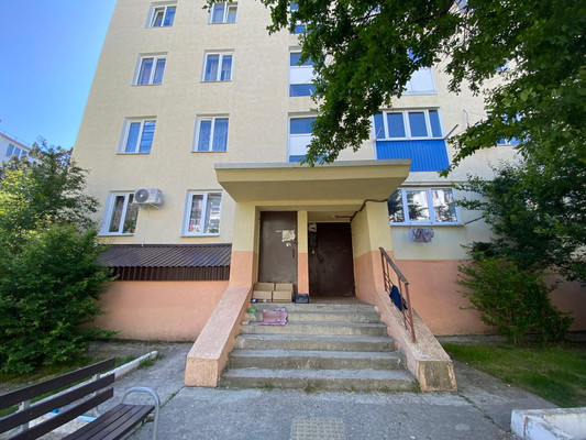 Продам однокомнатную (1-комн.) квартиру, Звездная ул, 16а, Туапсе г