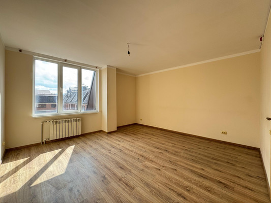 Продам многокомнатную квартиру, Московская ул, 12к4, Нальчик г