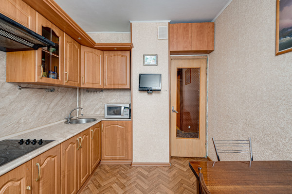 Продам двухкомнатную (2-комн.) квартиру, Туристская ул, 29к1, Москва г