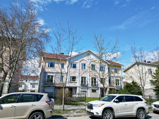 Продам таунхаус, Еремеева (Центр р-н) ул, 42, Петрозаводск г, 0 км от города