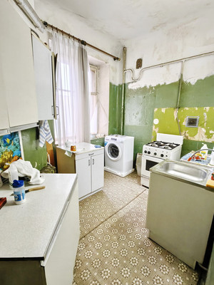 Продам комнату в 4-комн. квартире, Советская ул, 30/24, Глазово д