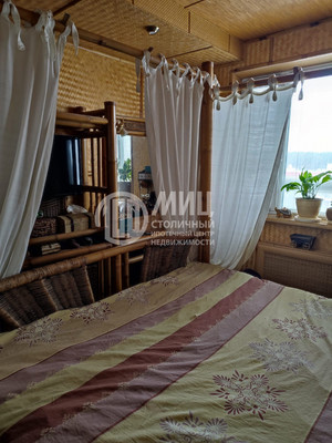 Продам двухкомнатную (2-комн.) квартиру, Шолохова ул, 10, Москва г