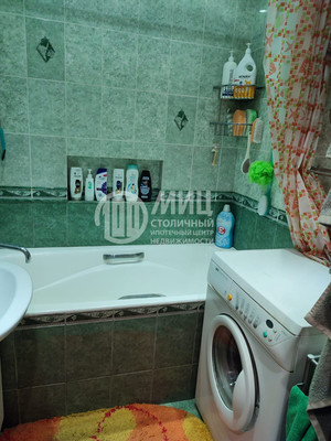 Продам двухкомнатную (2-комн.) квартиру, Шолохова ул, 10, Москва г