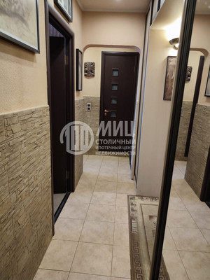 Продам двухкомнатную (2-комн.) квартиру, Шолохова ул, 10, Москва г