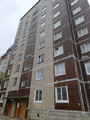 Продам однокомнатную (1-комн.) квартиру, Урицкого пр-кт, 99, Луга г