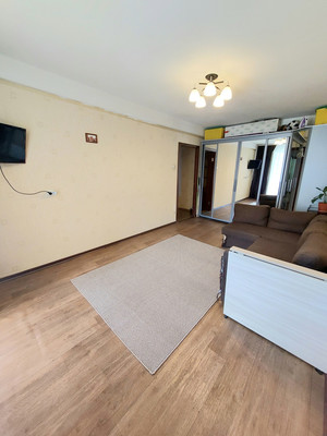 Продам трехкомнатную (3-комн.) квартиру, Планерная ул, 23к2, Санкт-Петербург г