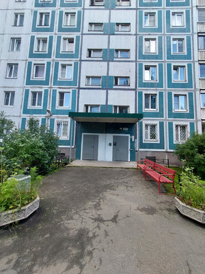 Продам трехкомнатную (3-комн.) квартиру, Планерная ул, 23к2, Санкт-Петербург г