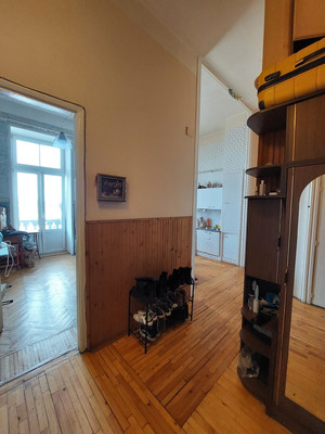 Продам трехкомнатную (3-комн.) квартиру, Биржевой пер, 1/10А, Санкт-Петербург г