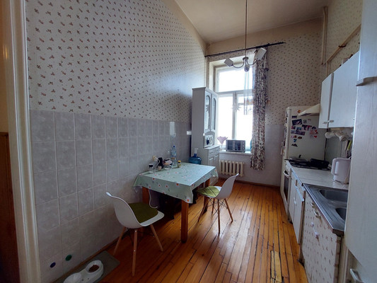 Продам трехкомнатную (3-комн.) квартиру, Биржевой пер, 1/10А, Санкт-Петербург г
