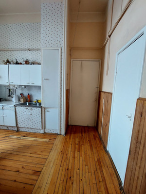 Продам трехкомнатную (3-комн.) квартиру, Биржевой пер, 1/10А, Санкт-Петербург г