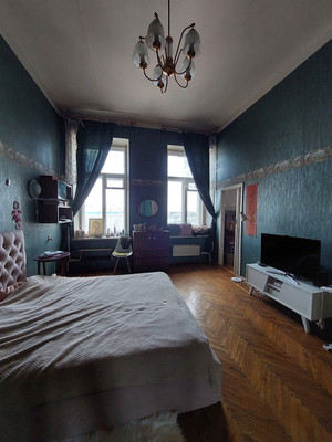 Продам трехкомнатную (3-комн.) квартиру, Биржевой пер, 1/10А, Санкт-Петербург г
