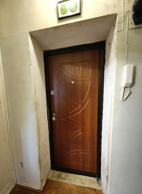 Продам двухкомнатную (2-комн.) квартиру, Светлая ул, 30, Казань г