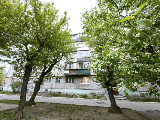 Продам двухкомнатную (2-комн.) квартиру, Светлая ул, 30, Казань г