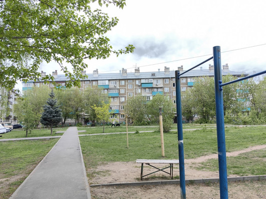 Продам двухкомнатную (2-комн.) квартиру, Светлая ул, 30, Казань г