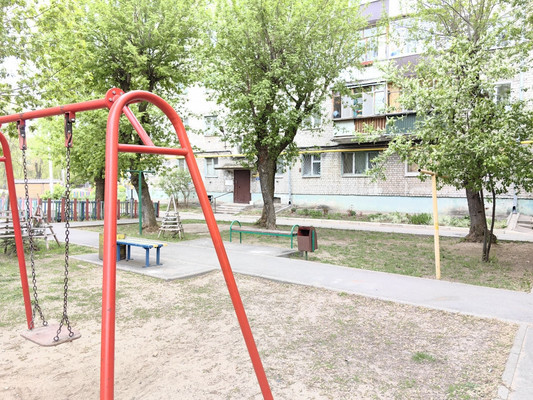 Продам двухкомнатную (2-комн.) квартиру, Светлая ул, 30, Казань г