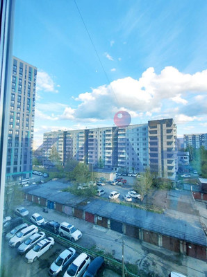Продам однокомнатную (1-комн.) квартиру, Красной Армии ул, 121, Красноярск г