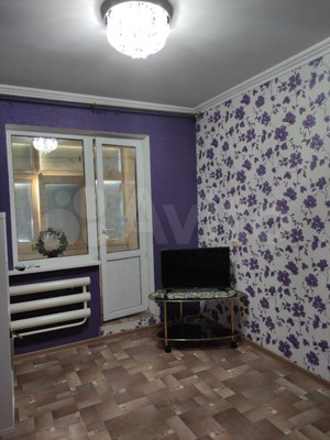 Продам двухкомнатную (2-комн.) квартиру, Гоголя ул, 196, Кропоткин г